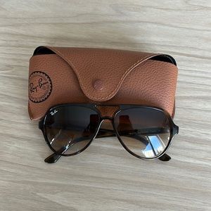 Ray Ban sunglasses - never worn !